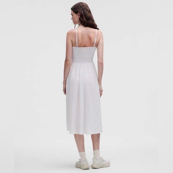 🆕🩷 Lululemon Seersucker Check Ruched MIDI Dress - Blister Check Lavender Frost - Picture 3 of 5